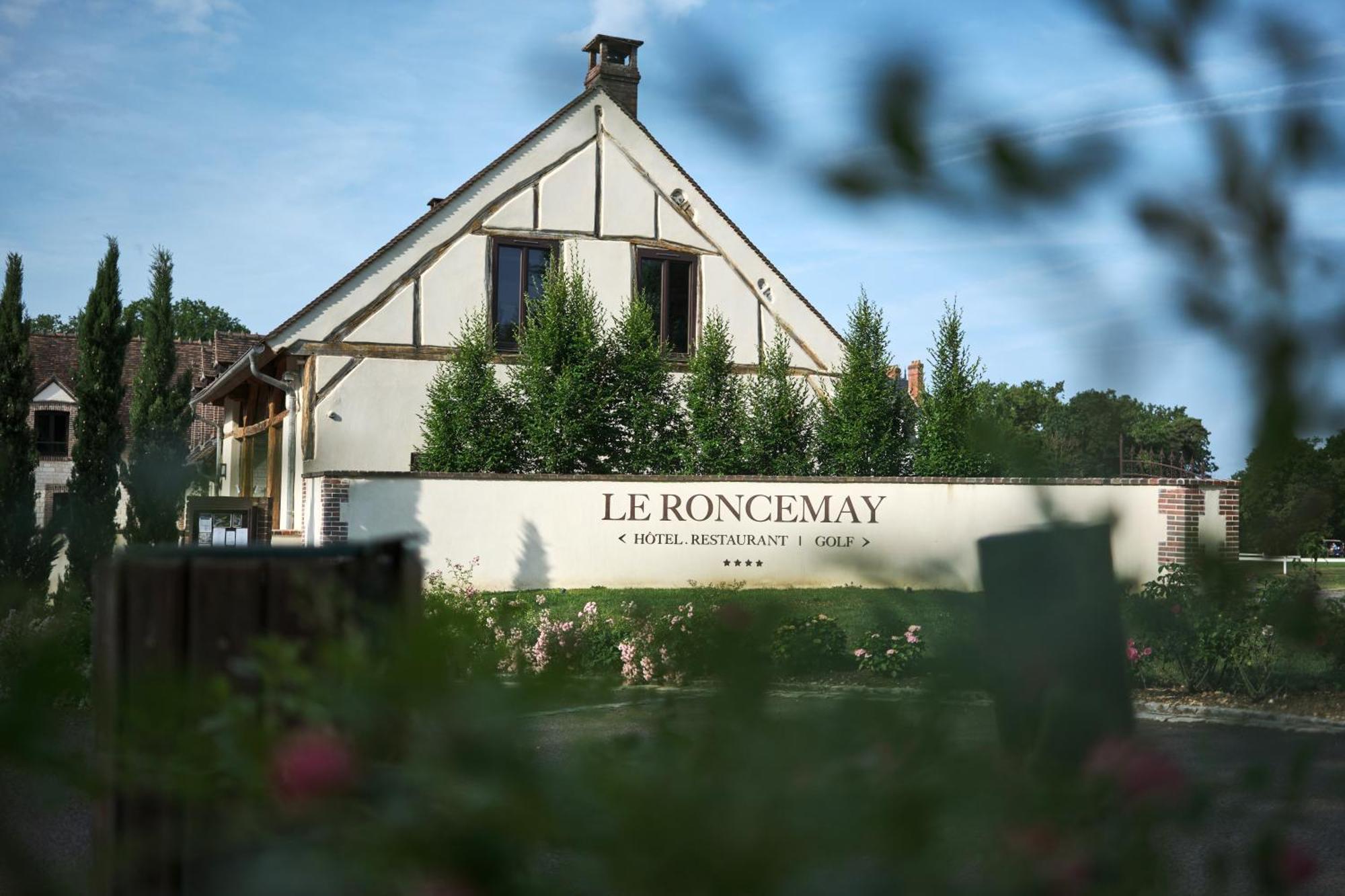 Domaine Du Roncemay - Hotel, Restaurants, Spa & Golf Aillant-sur-Tholon Bagian luar foto