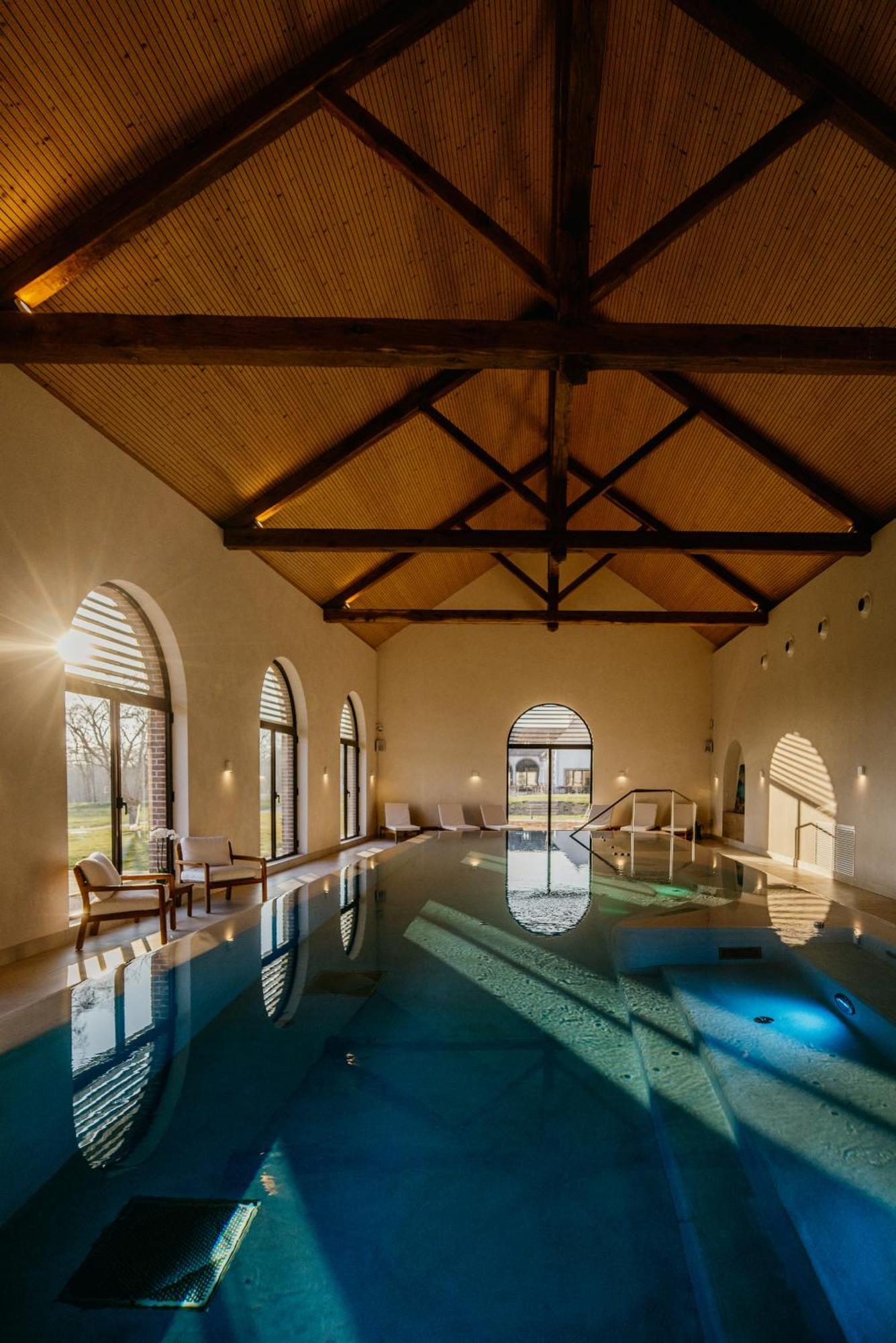 Domaine Du Roncemay - Hotel, Restaurants, Spa & Golf Aillant-sur-Tholon Bagian luar foto