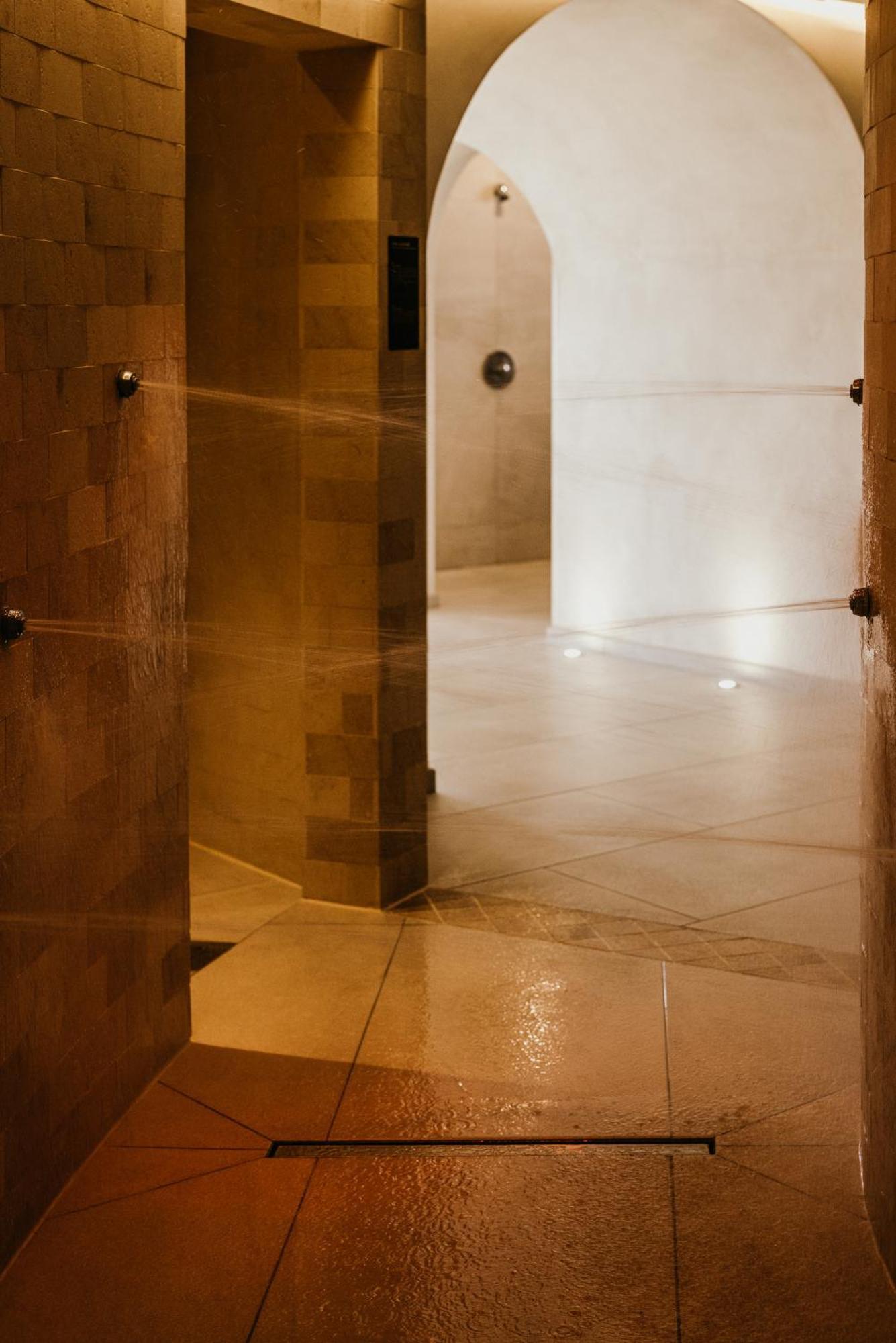 Domaine Du Roncemay - Hotel, Restaurants, Spa & Golf Aillant-sur-Tholon Bagian luar foto