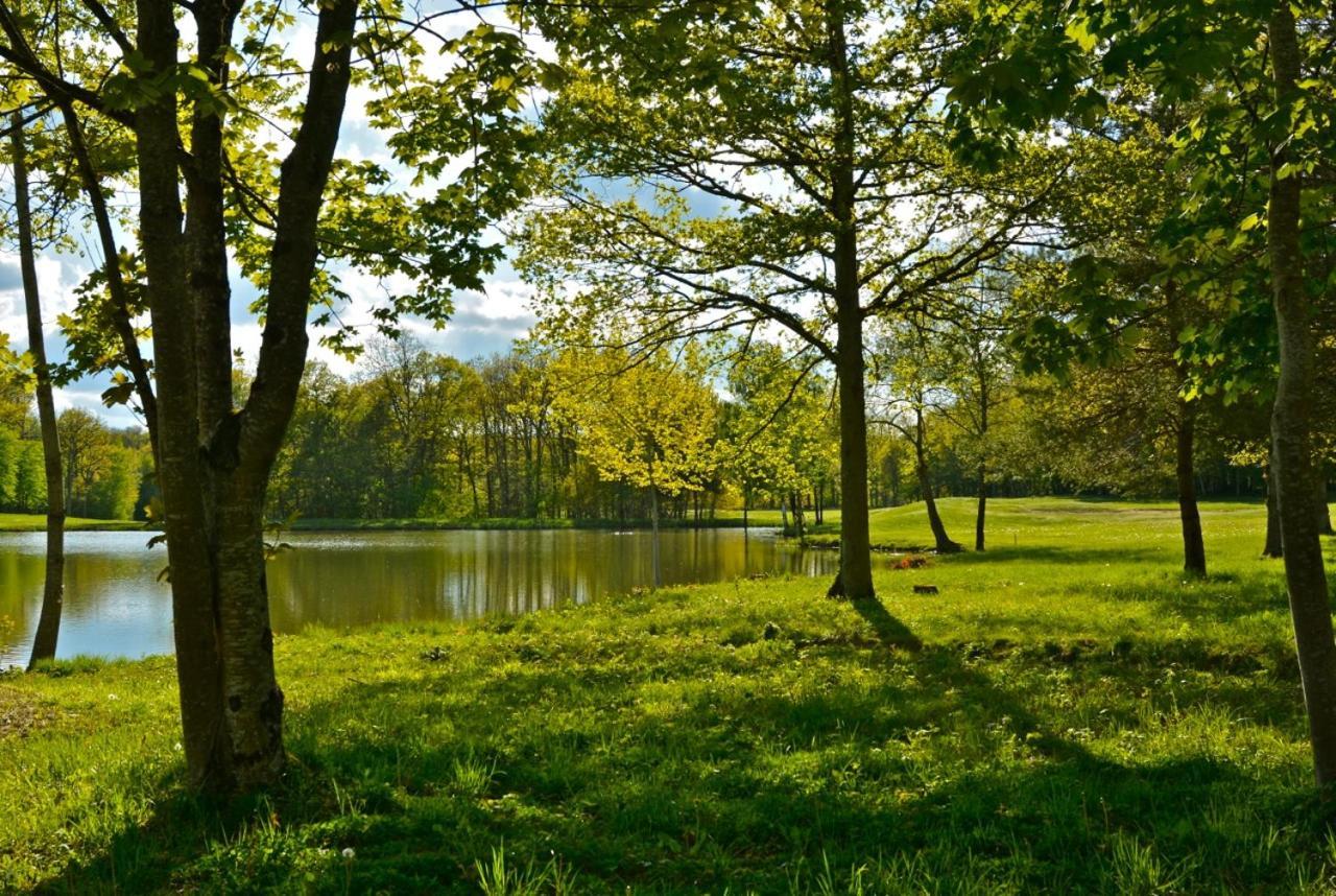 Domaine Du Roncemay - Hotel, Restaurants, Spa & Golf Aillant-sur-Tholon Bagian luar foto